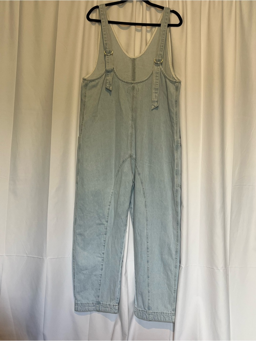 Free People We The Free High Roller Denim Jumpsuit M Light Wash Slouchy Relaxed - Picture 3 of 12
